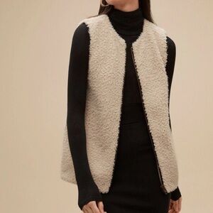 Aritzia Wilfred Chatou Faux Fur Zip Front Lined Leather Trim Cream Vest